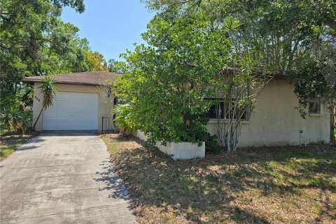 Casa en alquiler en Palm Harbor, Florida, 2 dormitorios, 106.37 m2 № 1902314 - foto 1