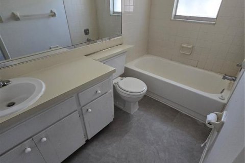 Casa en alquiler en Palm Harbor, Florida, 2 dormitorios, 106.37 m2 № 1902314 - foto 7