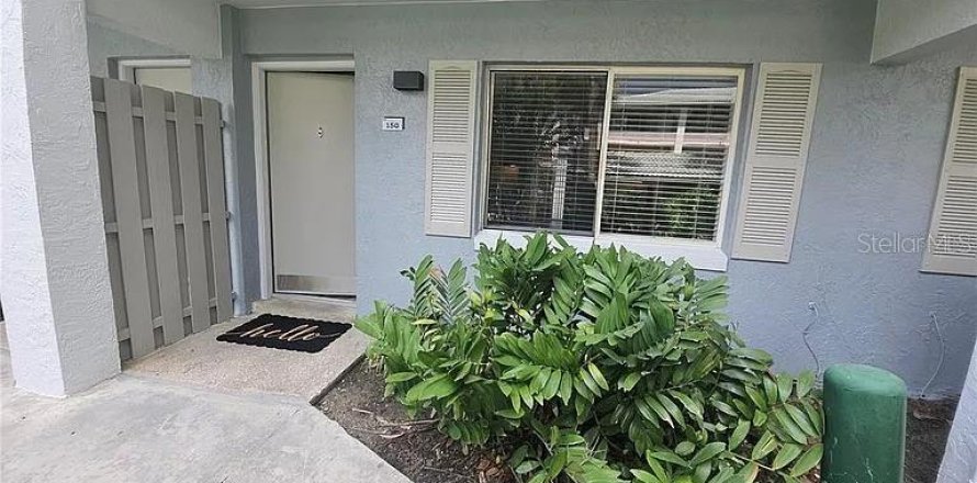Condominio en Altamonte Springs, Florida, 1 dormitorio  № 2107557