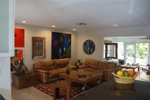 Villa ou maison à vendre à Boca Raton, Floride: 3 chambres, 177.72 m2 № 2262898 - photo 9