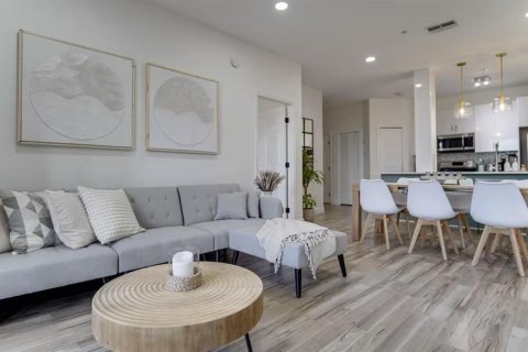 Condo in Kissimmee, Florida, 3 bedrooms  № 2222026 - photo 3
