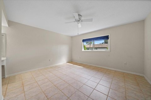 Villa ou maison à vendre à Sarasota, Floride: 2 chambres, 121.52 m2 № 2420395 - photo 18