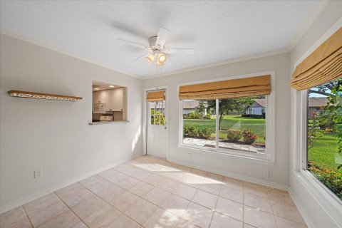 Villa ou maison à vendre à Sarasota, Floride: 2 chambres, 121.52 m2 № 2420395 - photo 7