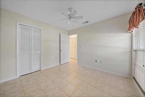 Villa ou maison à vendre à Sarasota, Floride: 2 chambres, 121.52 m2 № 2420395 - photo 25