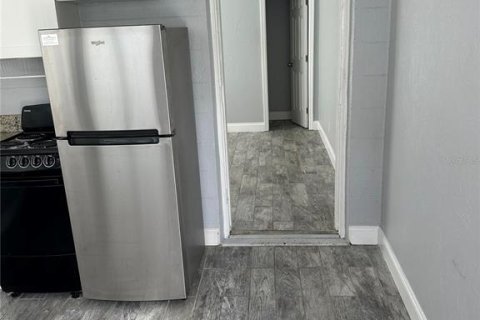 Immobilier commercial à vendre à Saint Petersburg, Floride: 275.55 m2 № 2415172 - photo 10