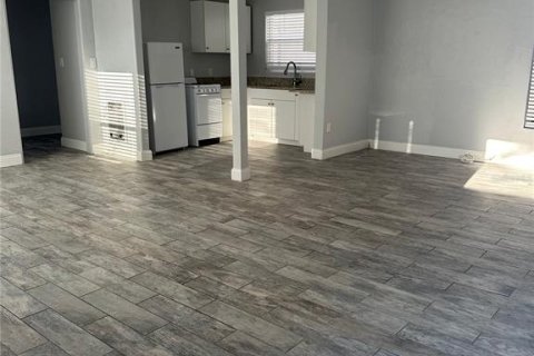 Immobilier commercial à vendre à Saint Petersburg, Floride: 275.55 m2 № 2415172 - photo 15