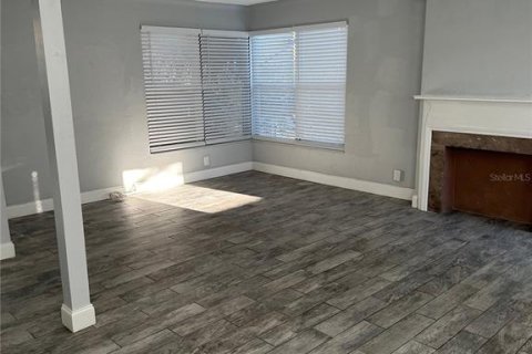 Immobilier commercial à vendre à Saint Petersburg, Floride: 275.55 m2 № 2415172 - photo 16