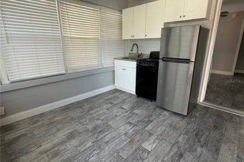 Immobilier commercial à vendre à Saint Petersburg, Floride: 275.55 m2 № 2415172 - photo 12