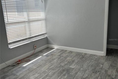 Immobilier commercial à vendre à Saint Petersburg, Floride: 275.55 m2 № 2415172 - photo 11