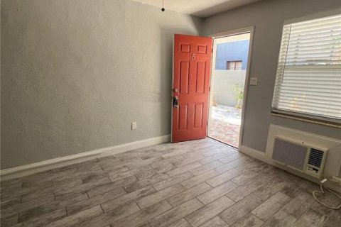 Immobilier commercial à vendre à Saint Petersburg, Floride: 275.55 m2 № 2415172 - photo 25