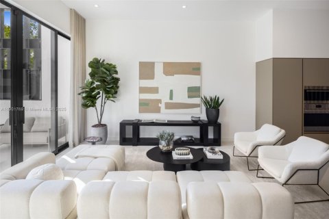Touwnhouse à vendre à Miami, Floride: 3 chambres, 263.94 m2 № 1953707 - photo 6