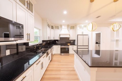 House in Dunnellon, Florida 4 bedrooms, 186.83 sq.m. № 1894623 - photo 23