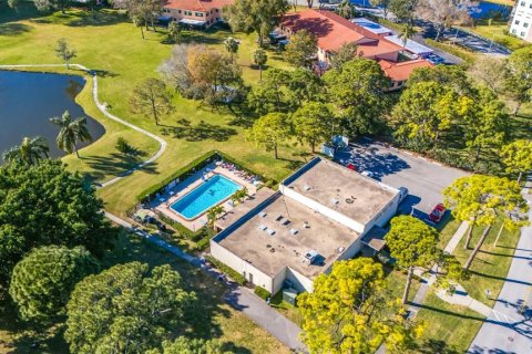 Condo in Saint Petersburg, Florida, 1 bedroom  № 1894611 - photo 28