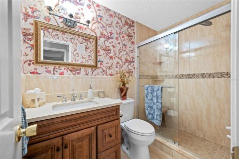 Condo in Saint Petersburg, Florida, 1 bedroom  № 1894611 - photo 25