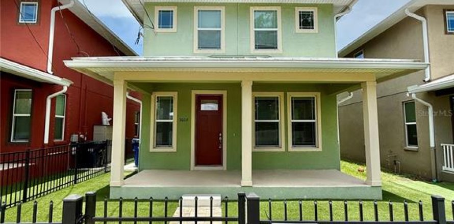 Villa ou maison à Tampa, Floride 3 chambres, 155.33 m2 № 1874079
