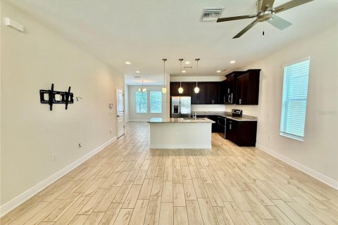 Villa ou maison à louer à Tampa, Floride: 3 chambres, 155.33 m2 № 1874079 - photo 6