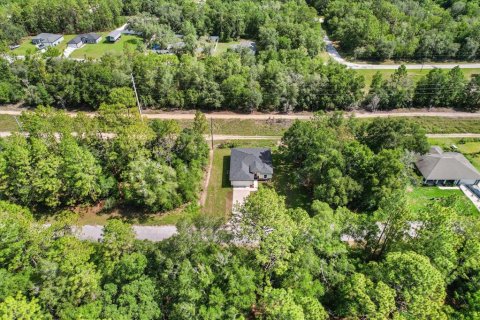 House in Citrus Springs, Florida 3 bedrooms, 131.09 sq.m. № 1808856 - photo 7