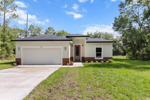 House in Citrus Springs, Florida 3 bedrooms, 131.09 sq.m. № 1808856 - photo 1