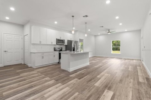 House in Citrus Springs, Florida 3 bedrooms, 131.09 sq.m. № 1808856 - photo 11