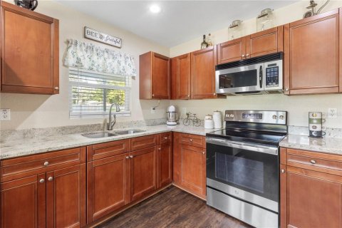 Casa en venta en Brooksville, Florida, 3 dormitorios, 89.65 m2 № 1913793 - foto 16