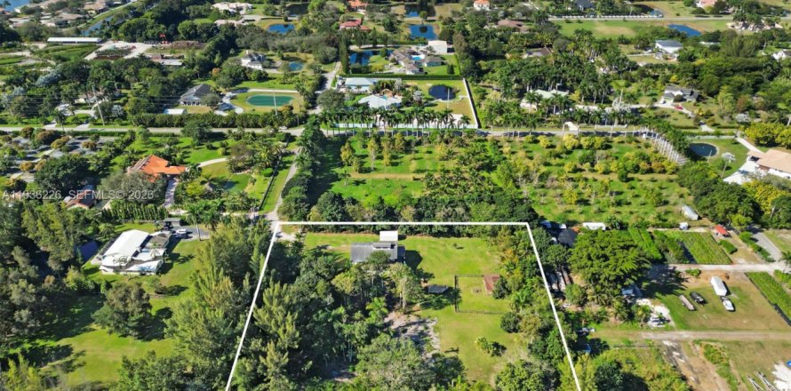 Villa ou maison à Southwest Ranches, Floride 3 chambres, 142.7 m2 № 1995480