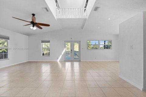 Villa ou maison à vendre à Southwest Ranches, Floride: 3 chambres, 142.7 m2 № 1995480 - photo 11