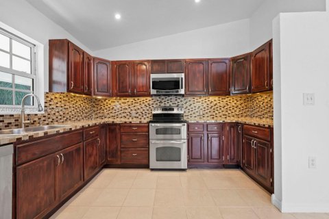 Villa ou maison à vendre à Southwest Ranches, Floride: 3 chambres, 142.7 m2 № 1995480 - photo 16