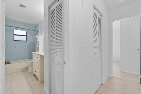 Villa ou maison à vendre à Southwest Ranches, Floride: 3 chambres, 142.7 m2 № 1995480 - photo 22