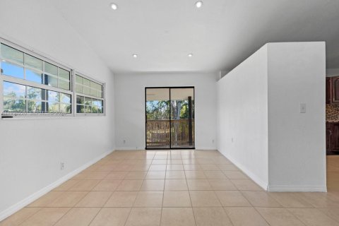 Villa ou maison à vendre à Southwest Ranches, Floride: 3 chambres, 142.7 m2 № 1995480 - photo 9