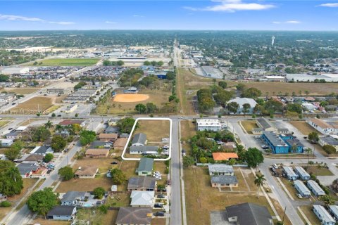 Commercial property in Homestead, Florida 394.65 sq.m. № 1861119 - photo 18