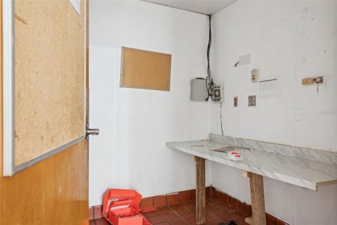 Immobilier commercial à louer à Tampa, Floride: 295.24 m2 № 2214912 - photo 22