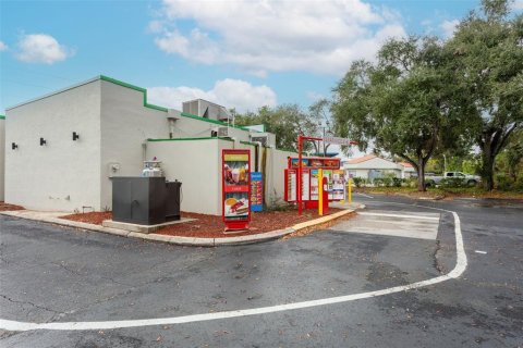 Immobilier commercial à louer à Tampa, Floride: 295.24 m2 № 2214912 - photo 24