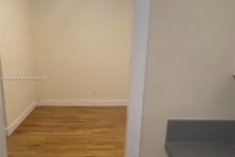 Appartement à louer à Miami Beach, Floride: 1 chambre, 64.75 m2 № 1748952 - photo 4