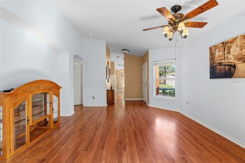 House in Poinciana, Florida 2 bedrooms, 128.86 sq.m. № 2395864 - photo 17