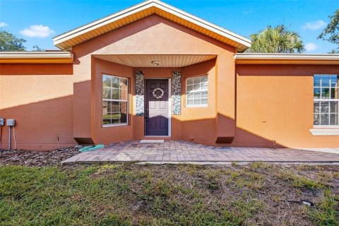 House in Poinciana, Florida 2 bedrooms, 128.86 sq.m. № 2395864 - photo 26