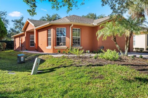 House in Poinciana, Florida 2 bedrooms, 128.86 sq.m. № 2395864 - photo 25