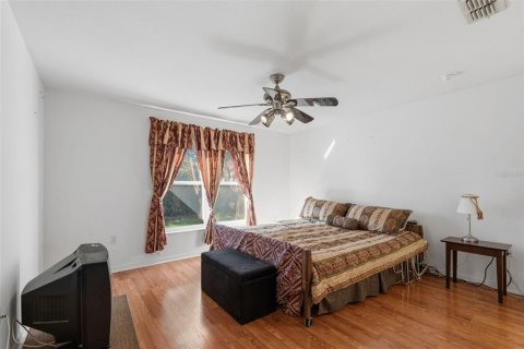 House in Poinciana, Florida 2 bedrooms, 128.86 sq.m. № 2395864 - photo 11