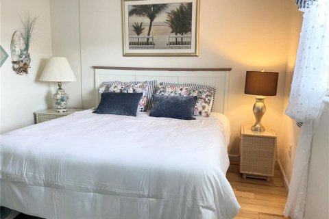 Condo in Port Charlotte, Florida, 2 bedrooms  № 1881387 - photo 25