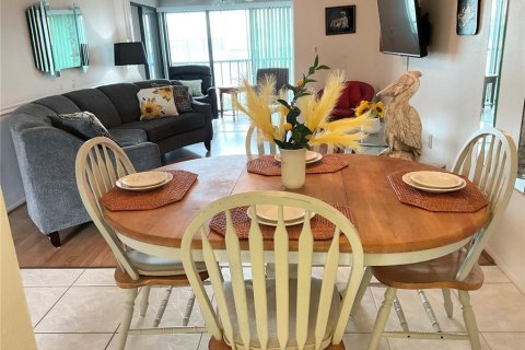 Condo in Port Charlotte, Florida, 2 bedrooms  № 1881387 - photo 19