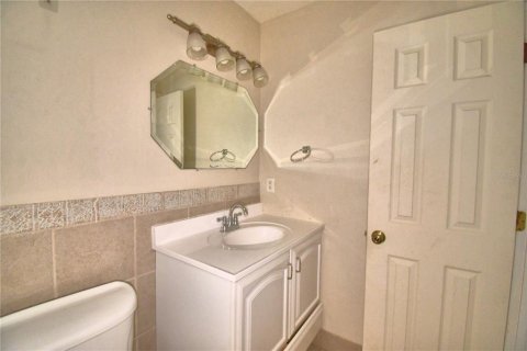 Adosado en venta en Winter Haven, Florida, 2 dormitorios, 116.31 m2 № 1817305 - foto 20