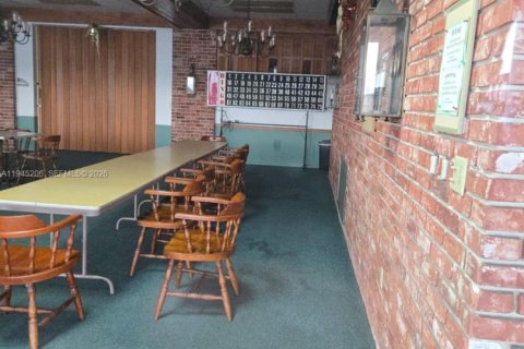 Copropriété à louer à Miami, Floride: 2 chambres, 90.58 m2 № 2001547 - photo 25