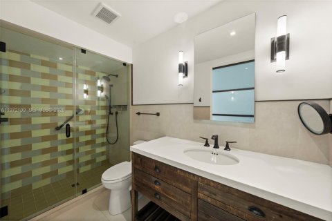Copropriété à louer à Miami, Floride: 3 chambres, 165.37 m2 № 2033152 - photo 12
