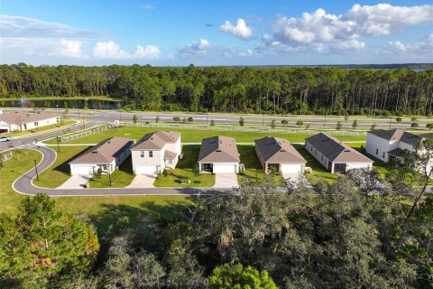 House in Saint Cloud, Florida 4 bedrooms, 159.42 sq.m. № 1435631 - photo 24