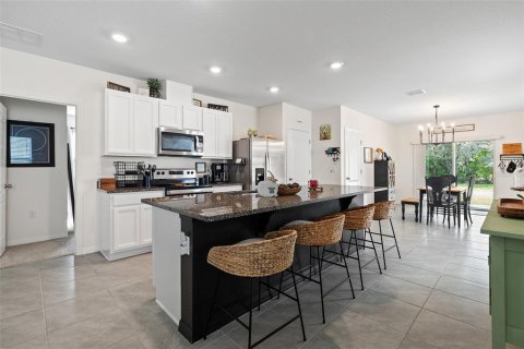 House in Saint Cloud, Florida 4 bedrooms, 159.42 sq.m. № 1435631 - photo 4
