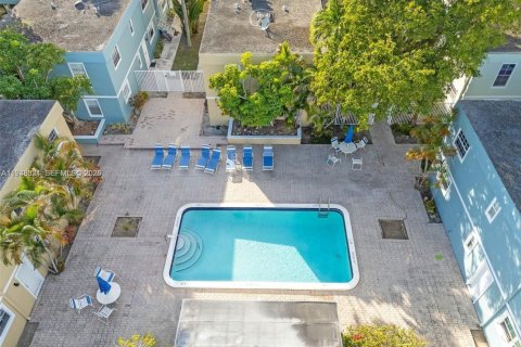 Condominio en alquiler en Pompano Beach, Florida, 2 dormitorios, 92.9 m2 № 2152978 - foto 2