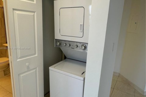 Copropriété à louer à Aventura, Floride: 2 chambres, 101.36 m2 № 1995368 - photo 24