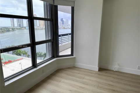 Copropriété à louer à Aventura, Floride: 2 chambres, 101.36 m2 № 1995368 - photo 7