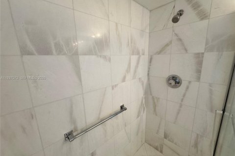 Copropriété à louer à Aventura, Floride: 2 chambres, 101.36 m2 № 1995368 - photo 23