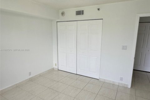 Copropriété à louer à Aventura, Floride: 2 chambres, 101.36 m2 № 1995368 - photo 18