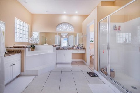 House in Winter Haven, Florida 4 bedrooms, 201.78 sq.m. № 1759928 - photo 22